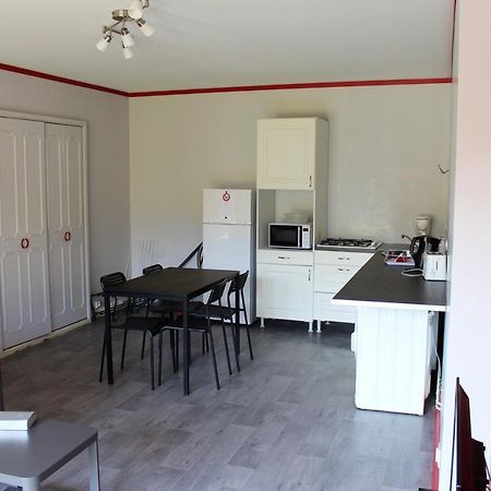 Maison Charmante A Saint-Patrice Avec Jardin Prive エクステリア 写真