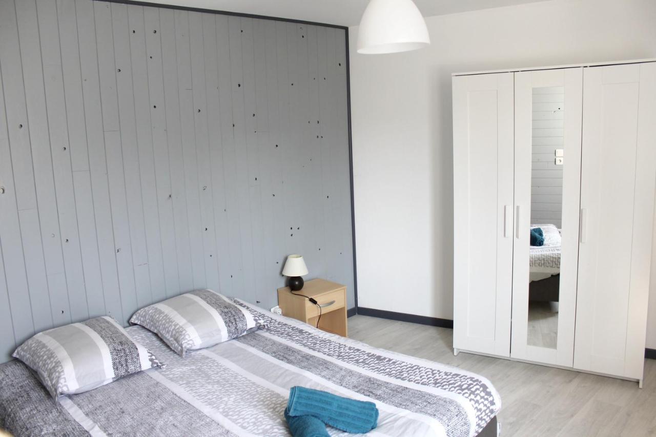 Maison Charmante A Saint-Patrice Avec Jardin Prive エクステリア 写真