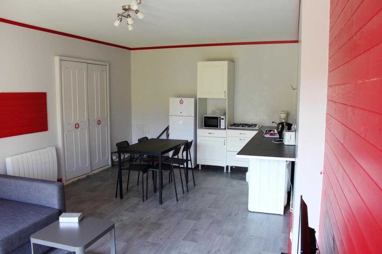 Maison Charmante A Saint-Patrice Avec Jardin Prive エクステリア 写真