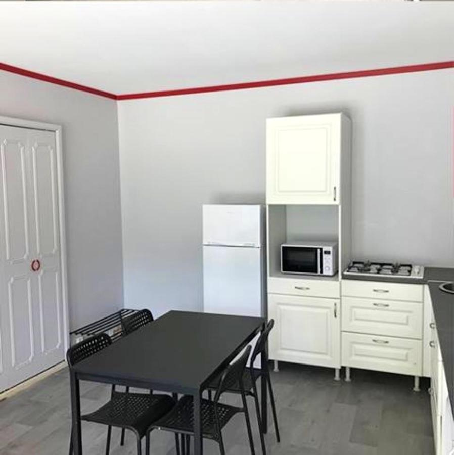 Maison Charmante A Saint-Patrice Avec Jardin Prive エクステリア 写真